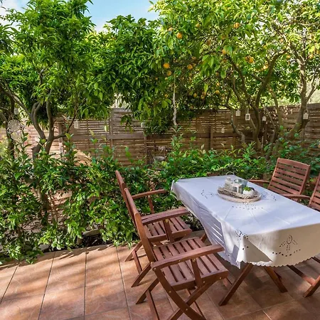Apartment Averta *
